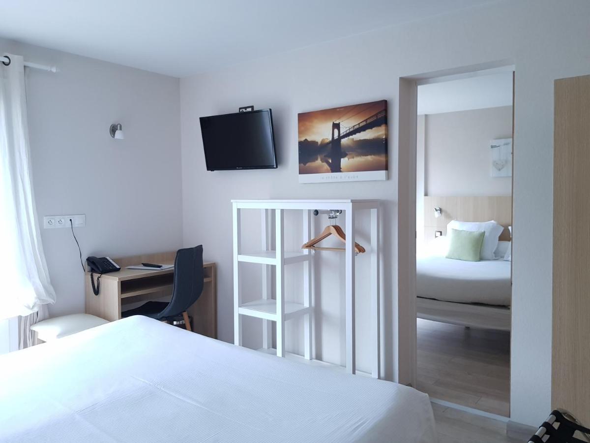 Le Chabi Hotell Abondance Eksteriør bilde