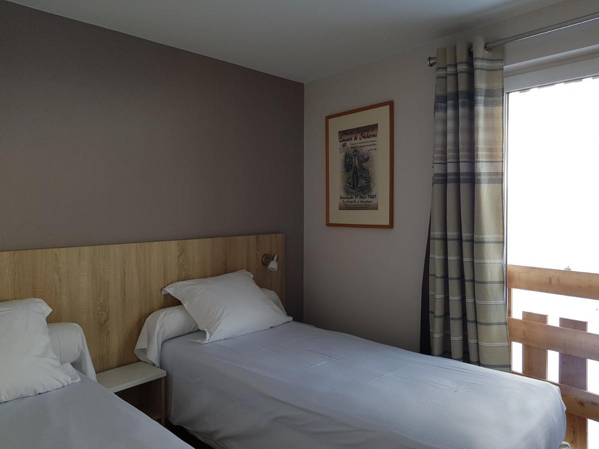 Le Chabi Hotell Abondance Eksteriør bilde