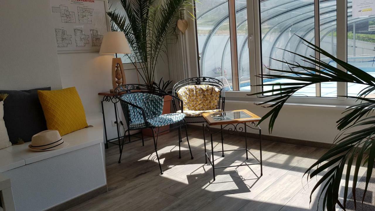 Le Chabi Hotell Abondance Eksteriør bilde