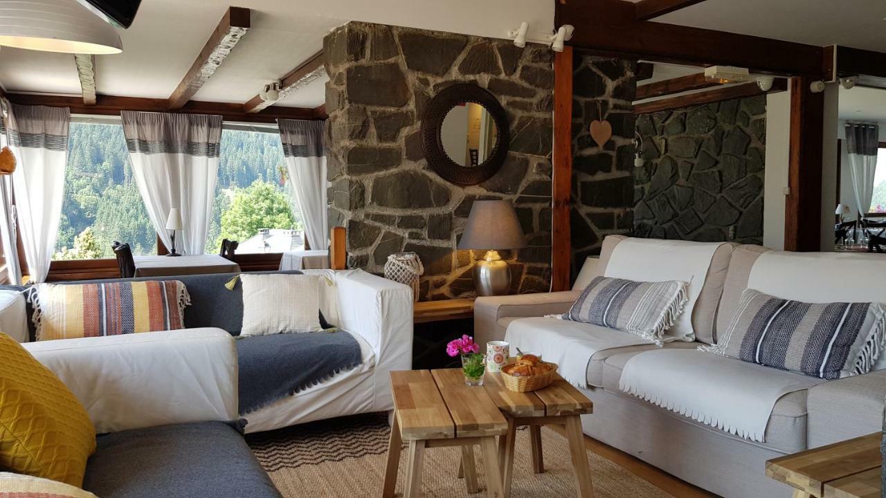 Le Chabi Hotell Abondance Eksteriør bilde